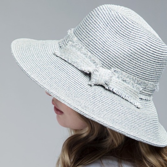 LAST ONE**Wide Brim Panama Hat with Frayed Band - Picture 2 of 3